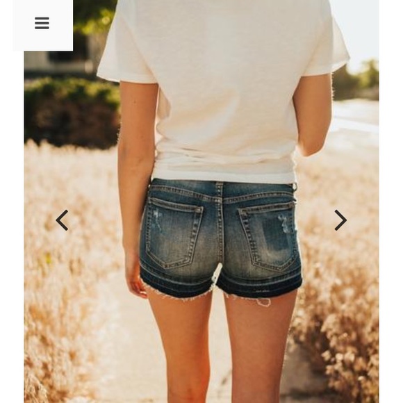 Shorts, Medium - Picture 3 of 6